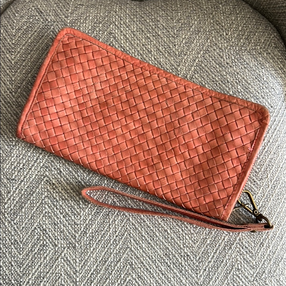 Viola Castellani Woven Leather Wristlet/Wallet in Coral